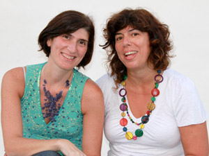 Las fundadoras y directoras de Ediciones Iamiqué Las fundadoras y directoras de Ediciones Iamiqué