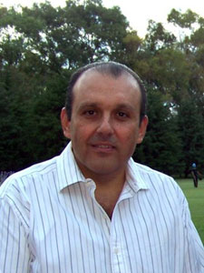 Adolfo Brennan, director de Farmacias del Centro